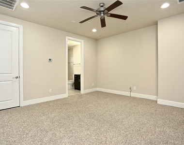 4009 Lillian Street - Photo Thumbnail 16