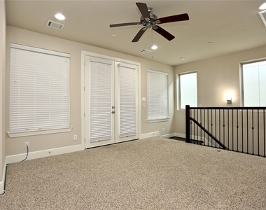 4009 Lillian Street - Photo Thumbnail 17