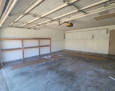 7523 Beaudelaire Circle - Photo Thumbnail 21