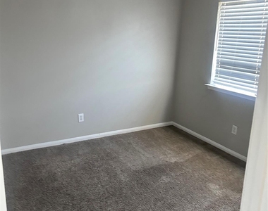 1606 Misty Fawn Lane - Photo Thumbnail 10