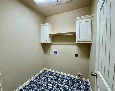 25 Shallow Springs - Photo Thumbnail 5
