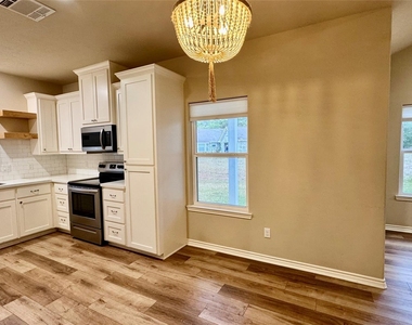 25 Shallow Springs - Photo Thumbnail 8
