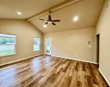 25 Shallow Springs - Photo Thumbnail 9