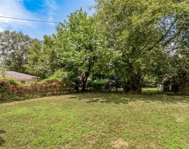 1107 W Dogwood Street - Photo Thumbnail 20