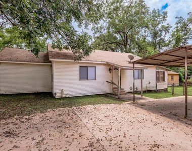 1107 W Dogwood Street - Photo Thumbnail 23
