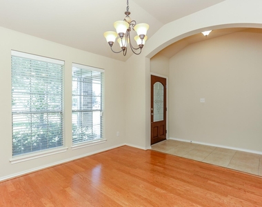 20214 Broad Run Lane - Photo Thumbnail 2