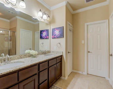 22 Bettina Lane - Photo Thumbnail 16
