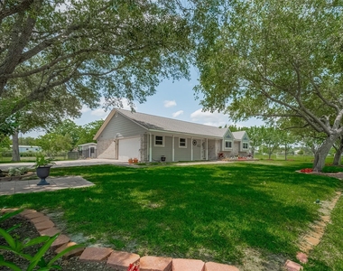 9526 Sandy Lane - Photo Thumbnail 6