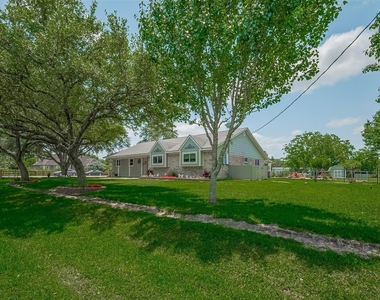 9526 Sandy Lane - Photo Thumbnail 4