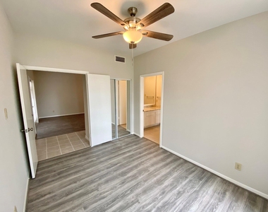 2121 El Paseo Street - Photo Thumbnail 20