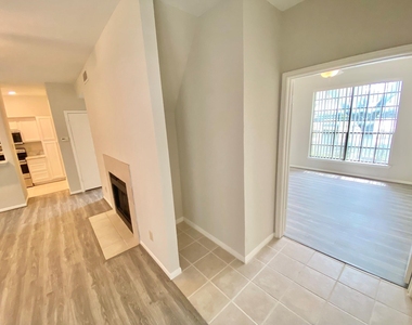 2121 El Paseo Street - Photo Thumbnail 21