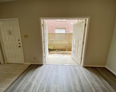 2121 El Paseo Street - Photo Thumbnail 24
