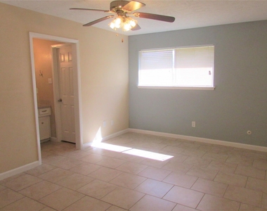 1611 Chippawa Lane - Photo Thumbnail 6