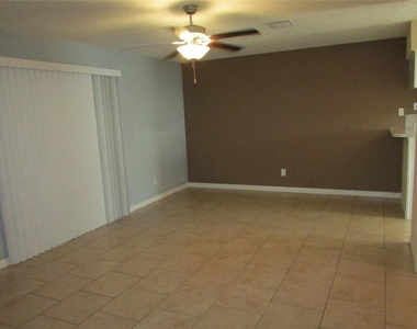 1611 Chippawa Lane - Photo Thumbnail 4