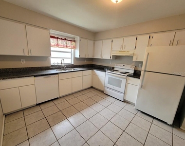 12639 Skipper Lane - Photo Thumbnail 6