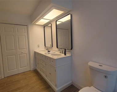 9700 Sw 209th Court - Photo Thumbnail 10