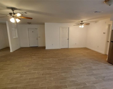 9700 Sw 209th Court - Photo Thumbnail 11