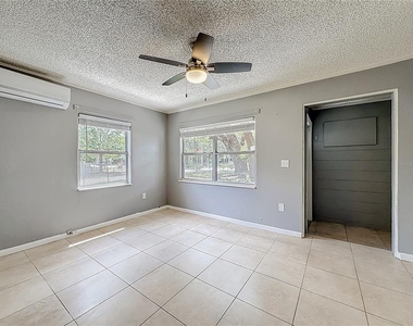 927 Hoffner Avenue - Photo Thumbnail 19