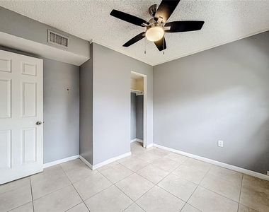 927 Hoffner Avenue - Photo Thumbnail 10