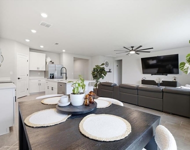 10119 Daybreak Glen - Photo Thumbnail 14
