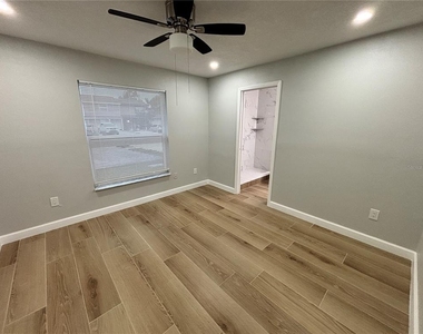 14025 Village View Drive - Photo Thumbnail 9