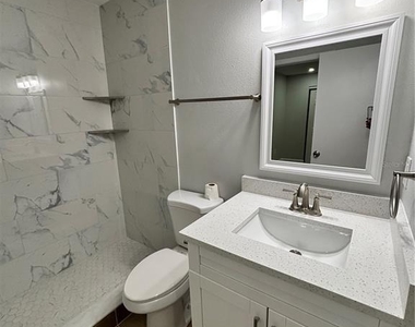 14025 Village View Drive - Photo Thumbnail 11