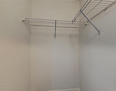 3030 Grand Preserve Boulevard - Photo Thumbnail 12