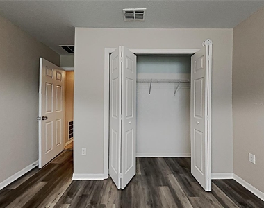 3030 Grand Preserve Boulevard - Photo Thumbnail 7