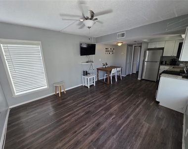 705 1st Street - Photo Thumbnail 1