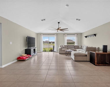 5420 Leslie Canyon Drive - Photo Thumbnail 9