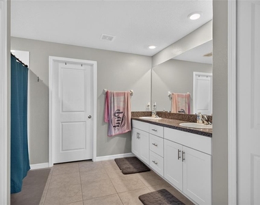 5420 Leslie Canyon Drive - Photo Thumbnail 17