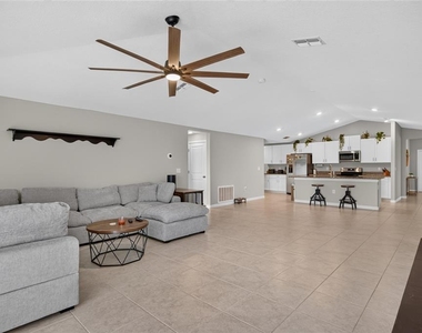 5420 Leslie Canyon Drive - Photo Thumbnail 6