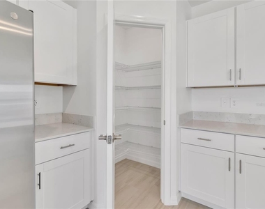 8505 Bella Mar Trail - Photo Thumbnail 9