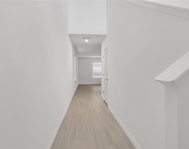 8505 Bella Mar Trail - Photo Thumbnail 3