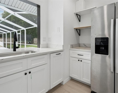 1046 Sylvia Lane - Photo Thumbnail 20