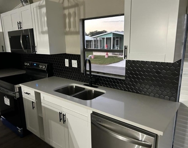 39638 Sunvalley Drive - Photo Thumbnail 4