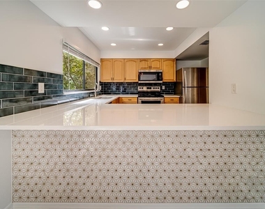 9209 Seminole Boulevard - Photo Thumbnail 11