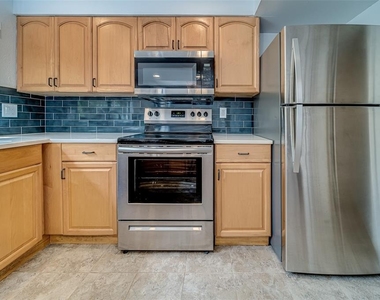 9209 Seminole Boulevard - Photo Thumbnail 14