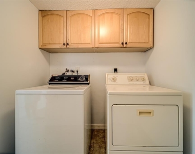 9209 Seminole Boulevard - Photo Thumbnail 19