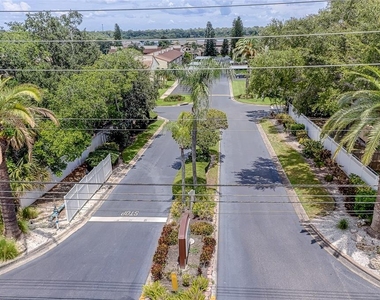 9209 Seminole Boulevard - Photo Thumbnail 2