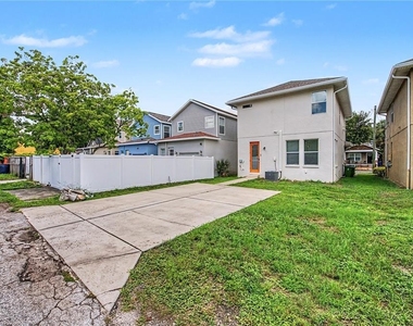 2126 W Spruce Street - Photo Thumbnail 30