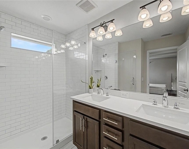 2126 W Spruce Street - Photo Thumbnail 22