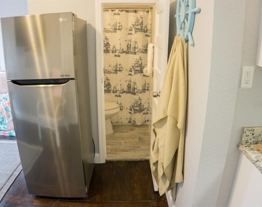 700 1st Street N - Photo Thumbnail 4