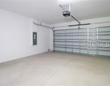 11142 Radiant Shore Loop - Photo Thumbnail 12