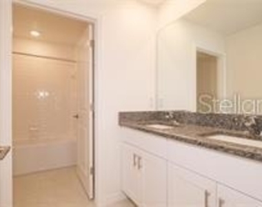 11142 Radiant Shore Loop - Photo Thumbnail 35