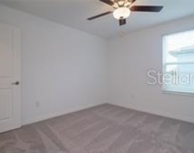 11142 Radiant Shore Loop - Photo Thumbnail 29