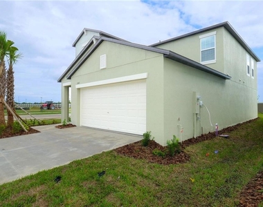11142 Radiant Shore Loop - Photo Thumbnail 1