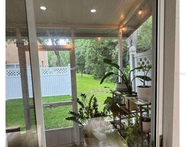 16320 Parkstone Palms Court - Photo Thumbnail 7