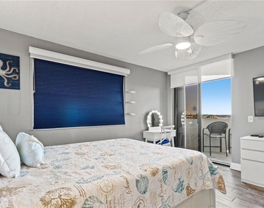 6035 Sea Ranch Drive - Photo Thumbnail 23