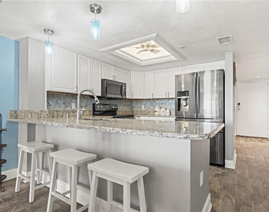 6035 Sea Ranch Drive - Photo Thumbnail 13